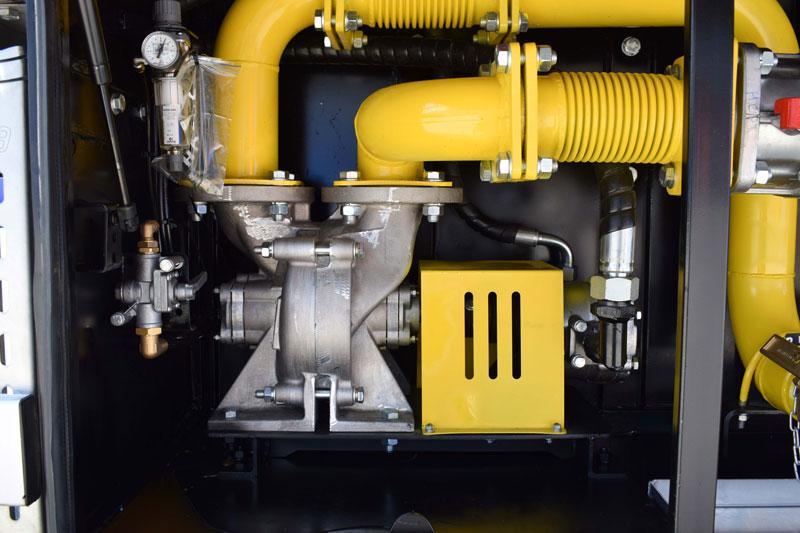 полуприцеп-цистерна метаноловоз объемом 30 куб.м.