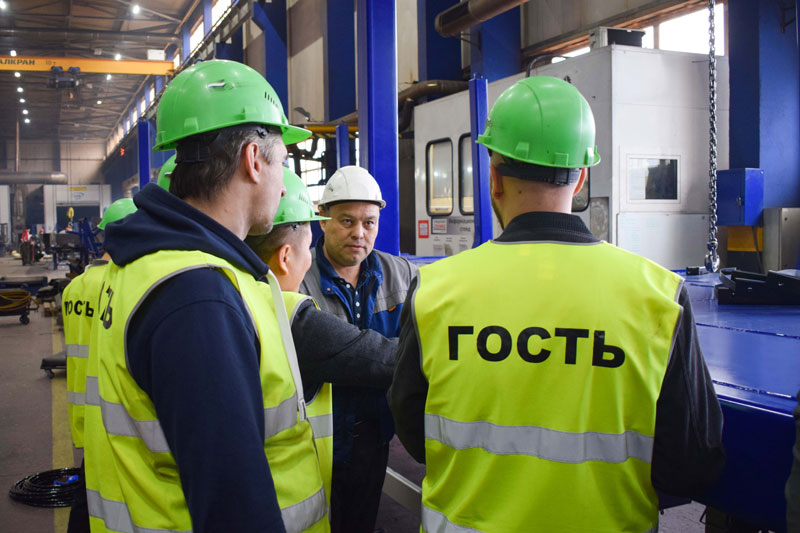 Прицепную технику посетили представители Guangzhou Huajing Machinery Technology Co., Ltd