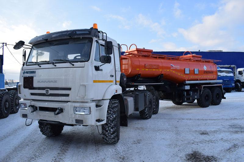 Полуприцеп-цистерна ППЦН-20 (015) для нефти (2-осный, переменное сечение)
