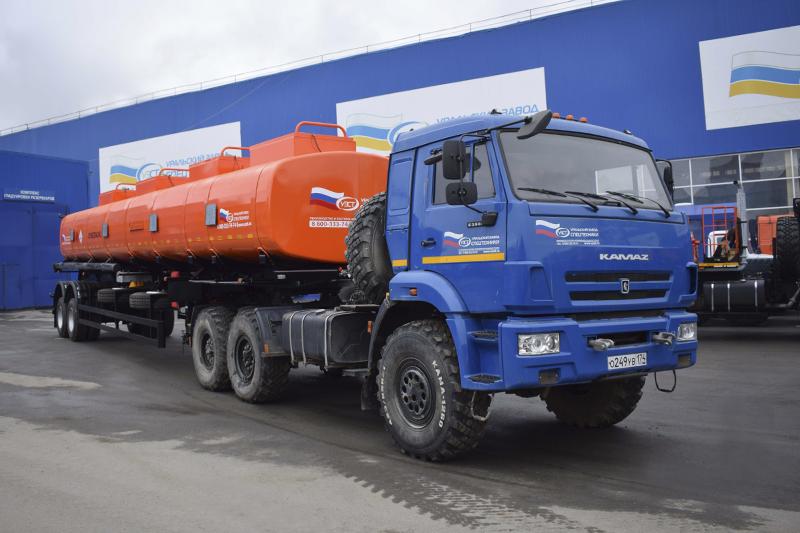 Полуприцеп-цистерна ППЦ-40 (005) для ГСМ (2-осный, прямое сечение)