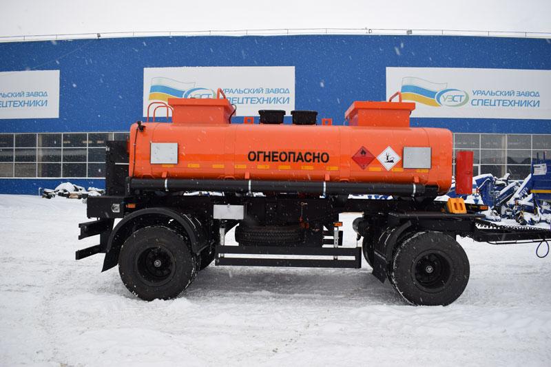 Прицеп-цистерна для ГСМ марки УЗСТ-ПЦ-10,7-001 (2 оси)