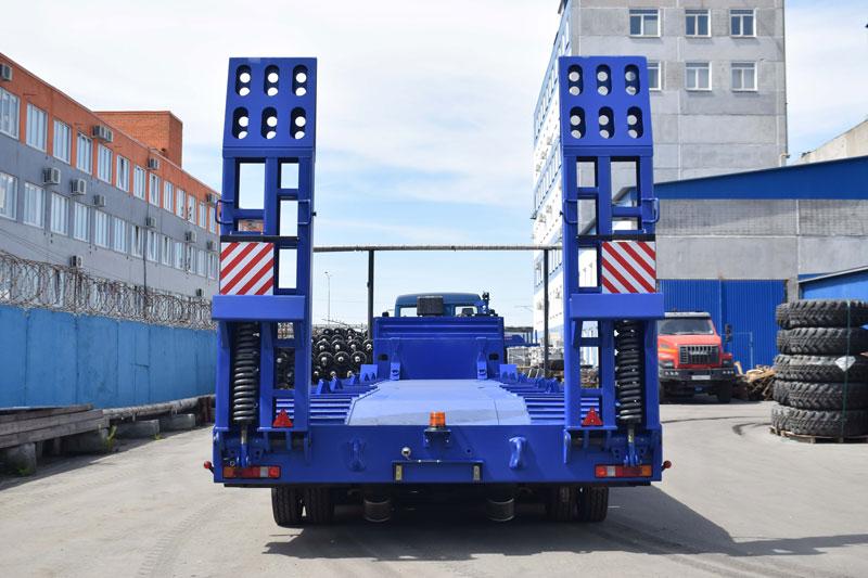 Полуприцеп тяжеловоз низкорамный ППТ-9181-003Н6 (72 т.)