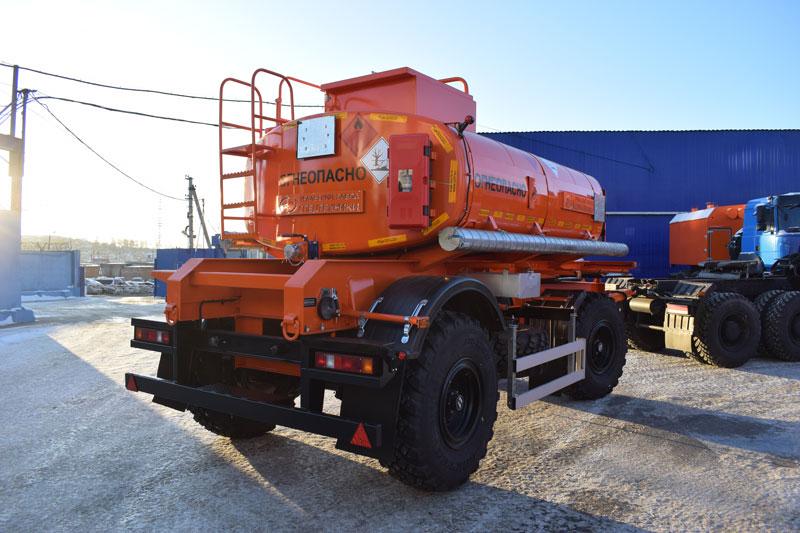 Прицеп-цистерна для нефти марки УЗСТ-ПЦН-8-003 (2 оси)