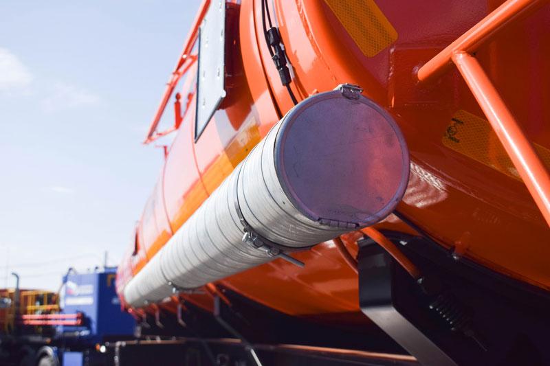 Полуприцеп-цистерна ППЦН-20 (003) для нефти (2-осный, прямое сечение)