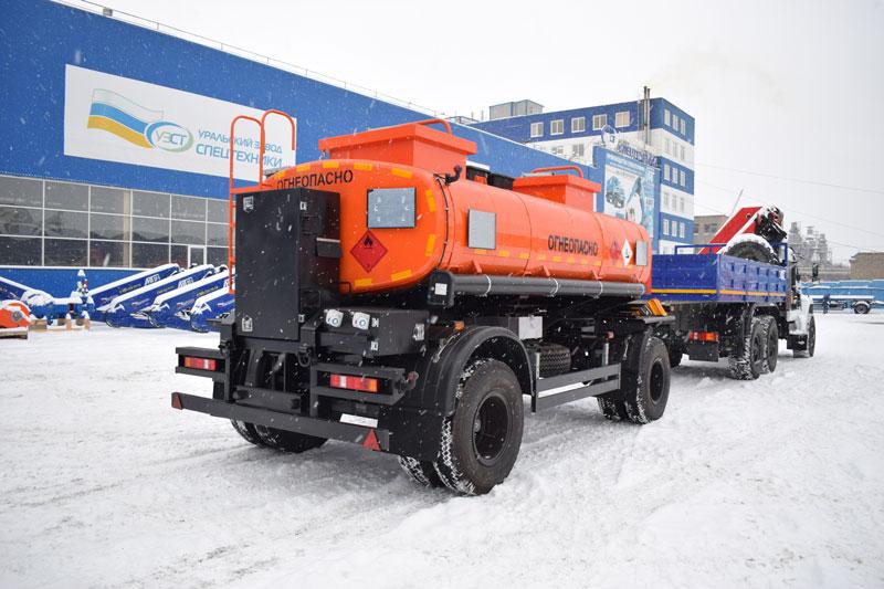 Прицеп-цистерна для ГСМ марки УЗСТ-ПЦ-10,7-001 (2 оси)