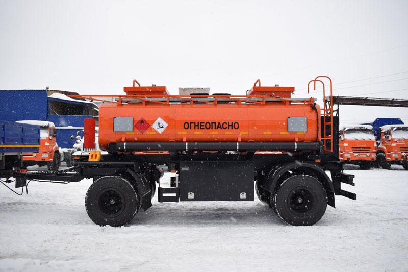 Прицеп-цистерна для ГСМ марки УЗСТ-ПЦ-10,7-001 (2 оси)