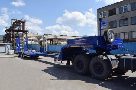 Полуприцеп тяжеловоз телескопический ППТ-9176-003НР4 (56 т.)