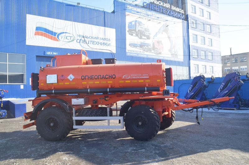 Прицеп-цистерна для ГСМ марки УЗСТ-ПЦ-10-002 (2 оси)