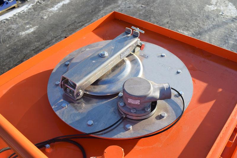 Прицеп-цистерна для ГСМ марки УЗСТ-ПЦ-12-003 (2 оси)