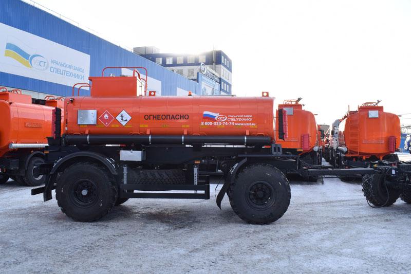Прицеп-цистерна для ГСМ марки УЗСТ-ПЦ-10-009 (2 оси)