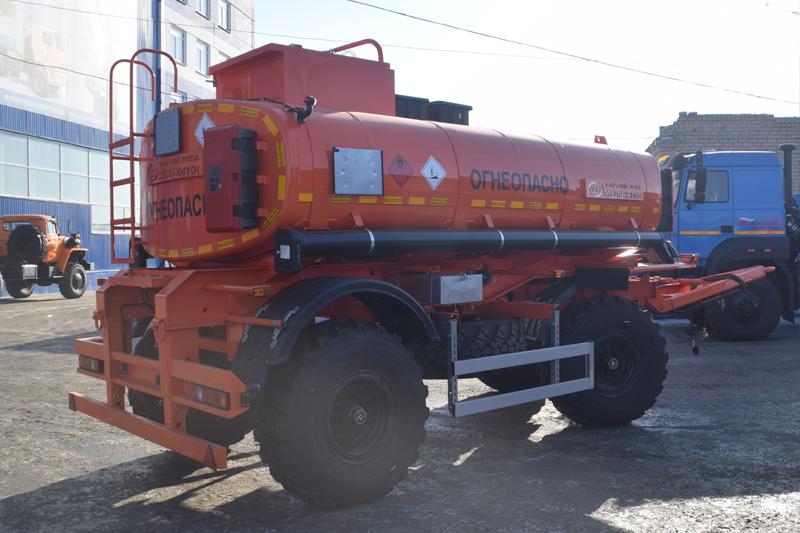 Прицеп-цистерна для ГСМ марки УЗСТ-ПЦ-10-002 (2 оси)