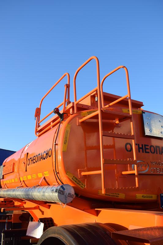 Прицеп-цистерна для нефти марки УЗСТ-ПЦН-8-003 (2 оси)