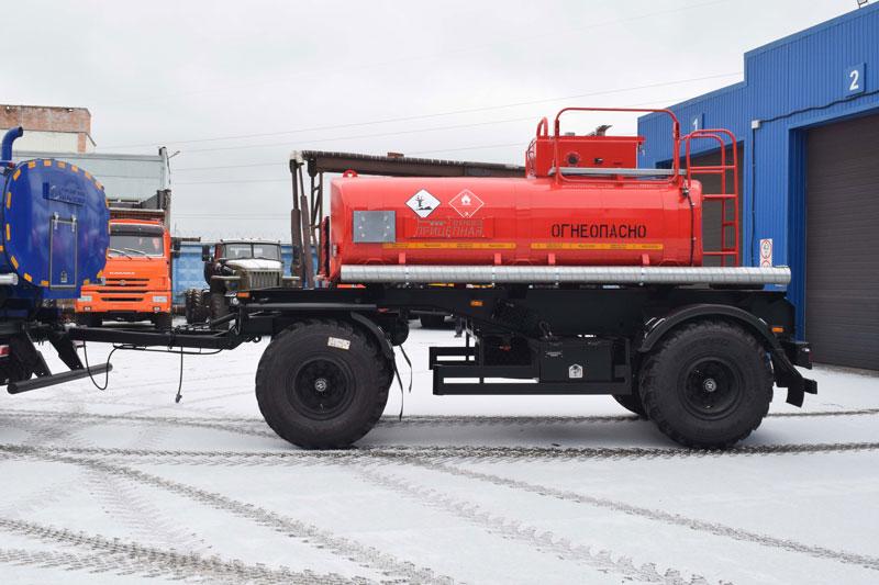 Прицеп-цистерна для ГСМ марки УЗСТ-ПЦ-8-004 (2 оси)