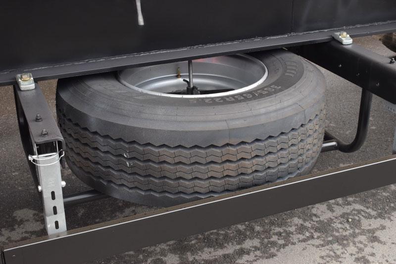 Полуприцеп-цистерна ППЦТ-30 (001) для техводы (3-осный, переменное сечение)