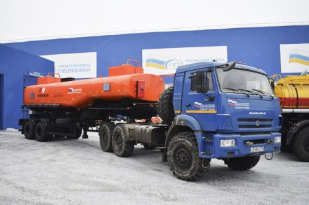 Полуприцеп-цистерна ППЦ-24 (002) для ГСМ (2-осный, переменное сечение)