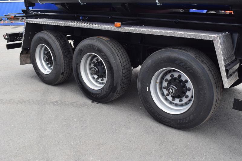 Полуприцеп-цистерна ППЦТ-30 (001) для техводы (3-осный, переменное сечение)