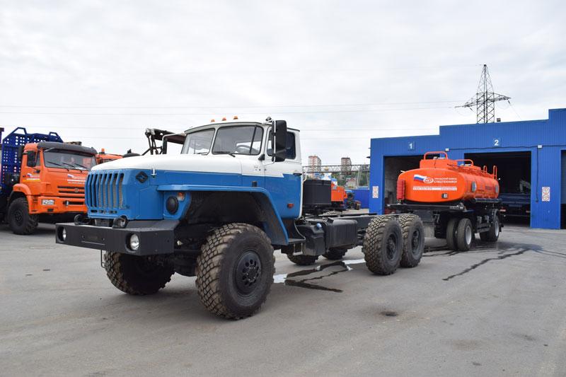Прицеп-цистерна для ГСМ марки УЗСТ-ПЦ-12-005 (2 оси)
