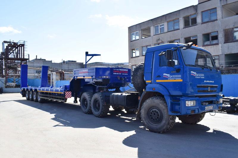 Полуприцеп тяжеловоз высокорамный ППТ-9176-006В4 (60 т.)
