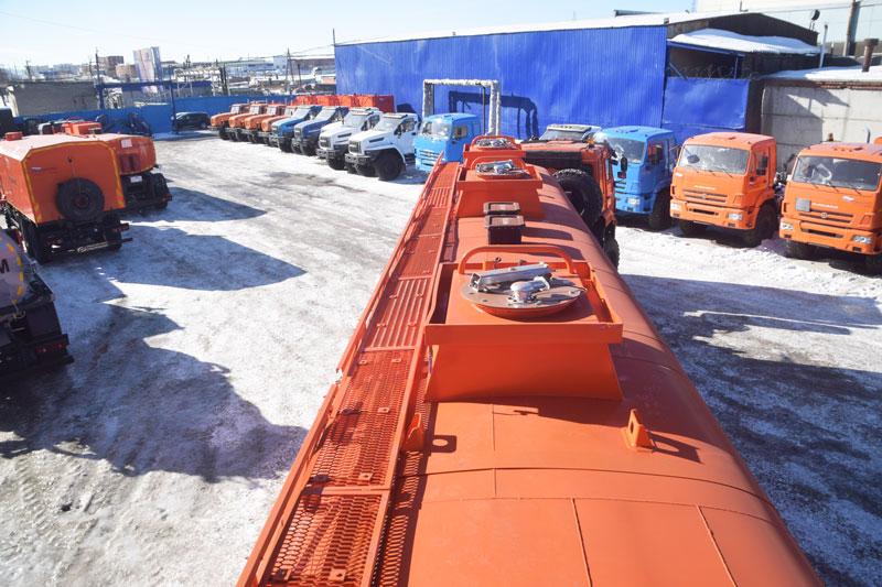 Полуприцеп-цистерна ППЦ-40 (001) для ГСМ (3-осный, прямое сечение)