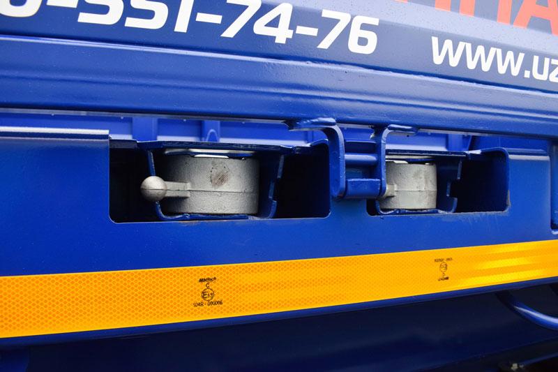Полуприцеп-контейнеровоз 9180А-037Б2 (23,5 т.)